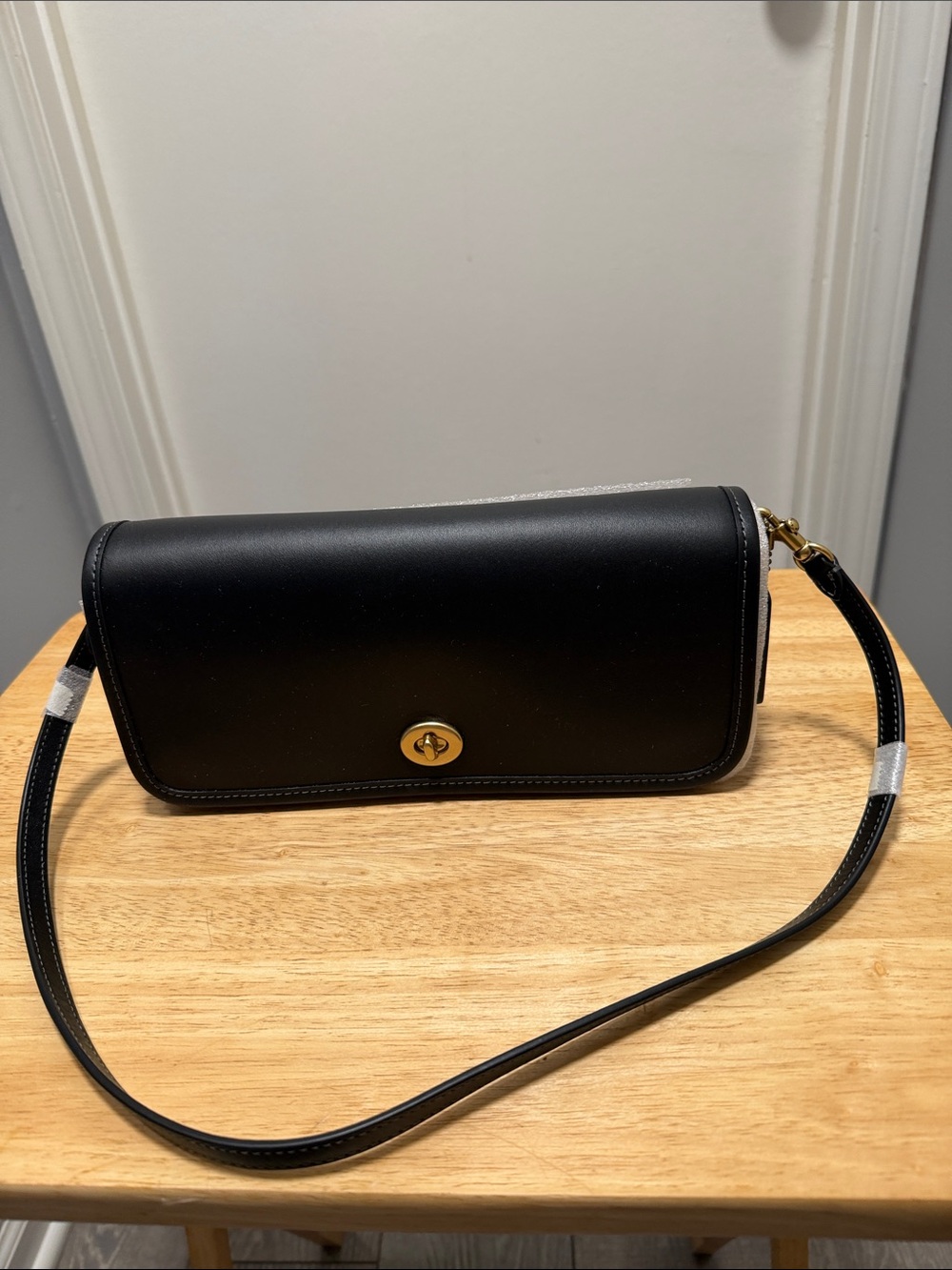 Classic Black Leather Re-edition Dinky Model CW641